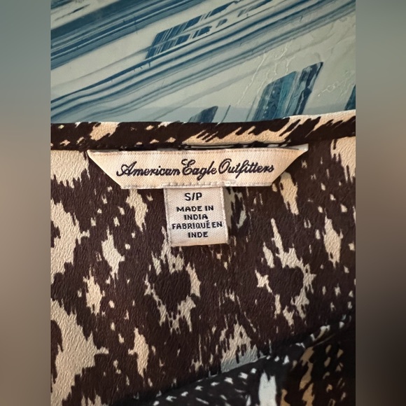 BUNDLE. American eagle puffersleeve blouse + high waisted paperbag dress pants - Picture 5 of 8